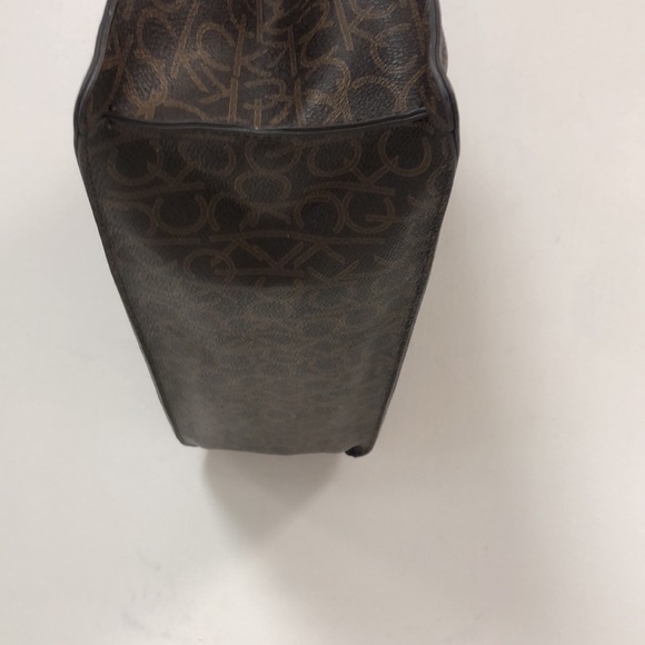 CK Unlined Monogram East/West Boxed Tote - Picture 9 of 13